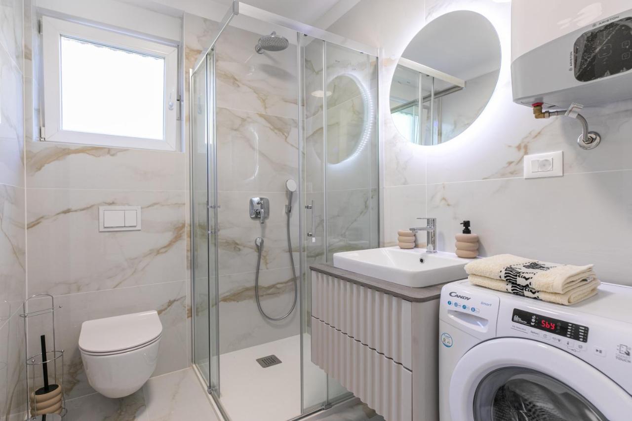 Apartman Suzi Pula Exterior foto