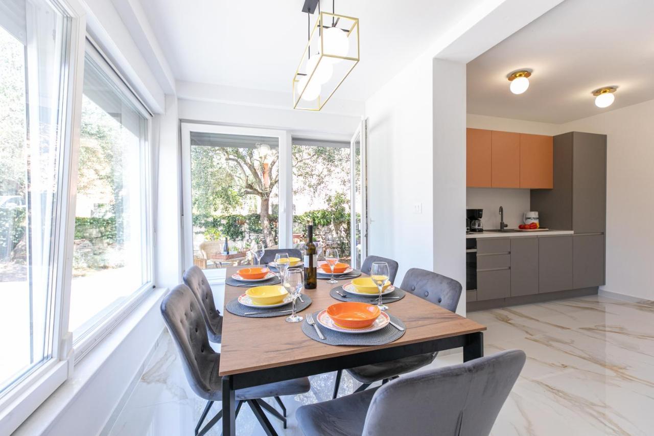 Apartman Suzi Pula Exterior foto